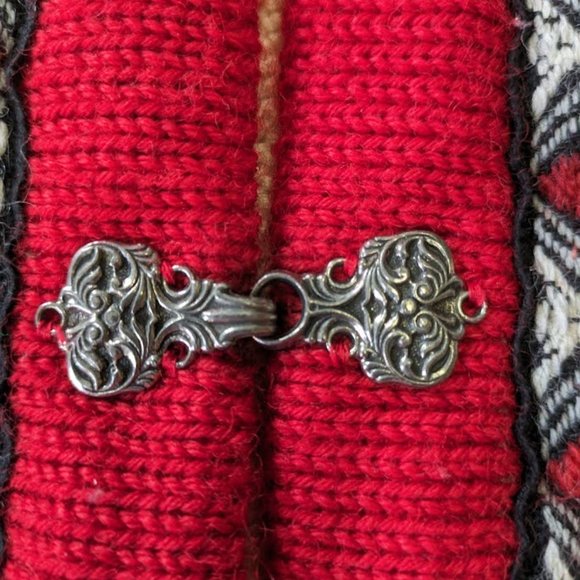 Vintage Dale of Norway Wool Sweater with Silver Clasps - Size M - Picture 6 of 7